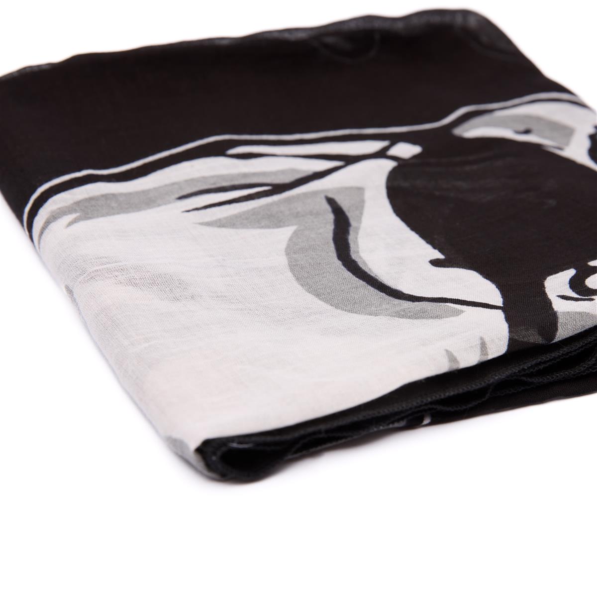 Baumwolltuch mit Piratenkopf Säbel Muster in Schwarz Weiß