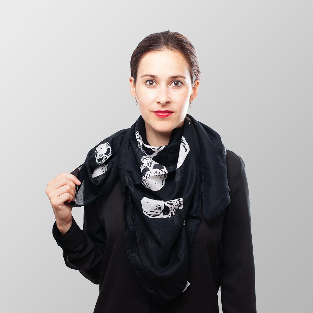 Baumwolltuch mit Schädel Muster in Schwarz Weiß