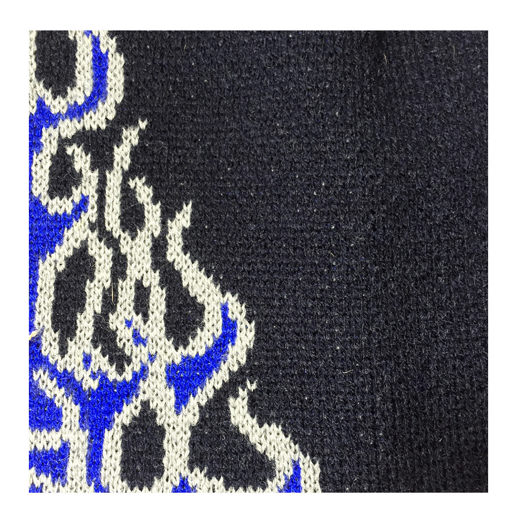 Flammen Strickmütze schwarz blau