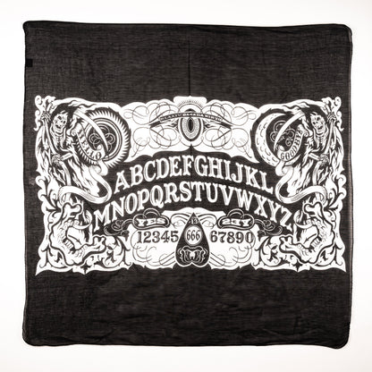 Baumwolltuch mit Ocult Ouija Spirit Board Muster in Schwarz Weiß