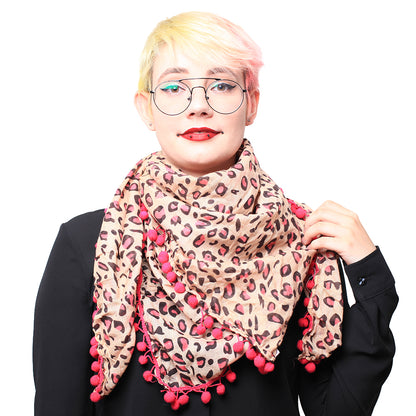 Pinkes Leoprint Halstuch mit Pinken Bommeln
