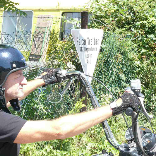 Schwarze Leder Handschuhe mit Abgestepptem Netz