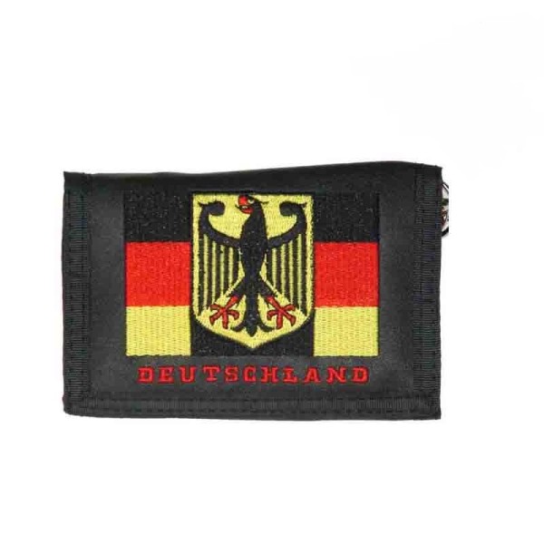 Geldbörse mit Deutschland Flagge Stickerei und Kette