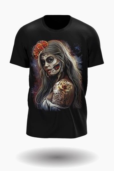 Dunkle Prinzessin mit Tattoo-Style T-Shirt
