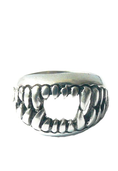 Bissiger Ring in Silber