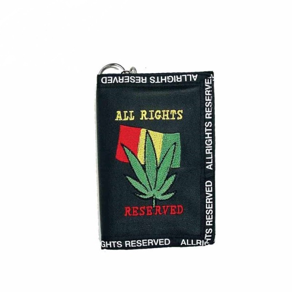 Geldbörse mit All Rights Reserved Stickerei inklusive Kette
